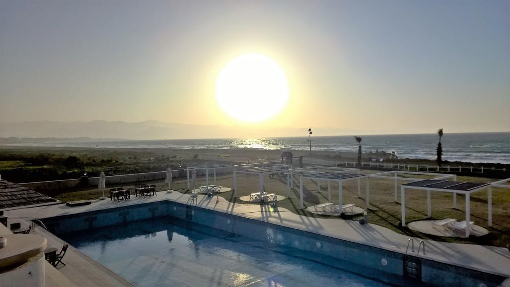 Aphrodite Beachfront Penthouse Apartment Gaziveren Dış mekan fotoğraf