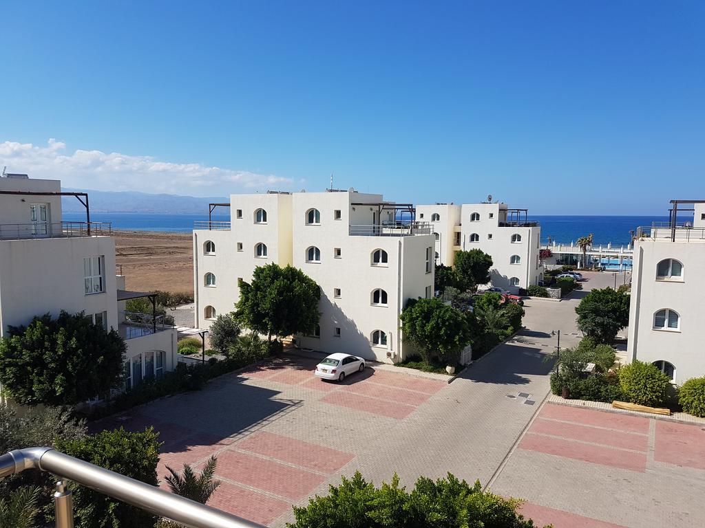 Aphrodite Beachfront Penthouse Apartment Gaziveren Dış mekan fotoğraf